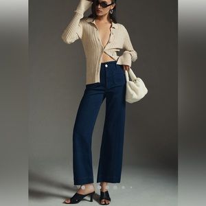 1 pair-washed black/dark gray color.The Skipper/colette wide leg cropped jeans